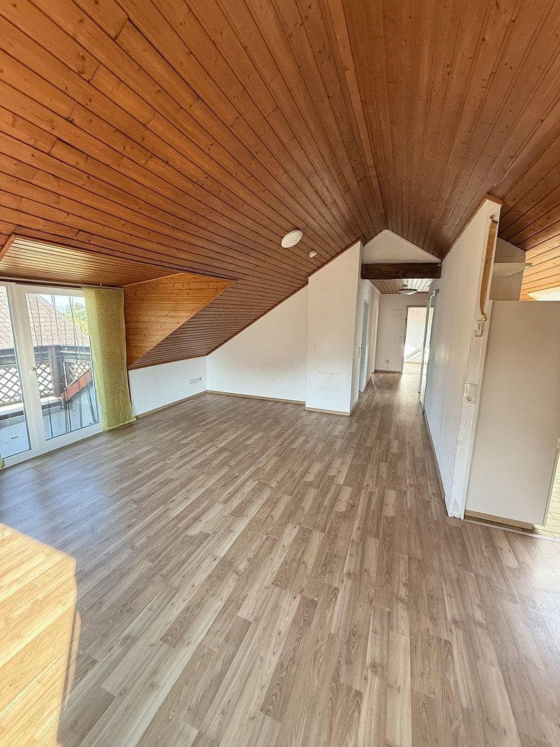Prenájom bytu 3-izbový 80 m², Sudetenstr 8, Mutterstadt, Porýnie-Falcko Prenájom bytu 3-izbový 80 m², Sudetenstr 8, Mutterstadt, Porýnie-Falcko