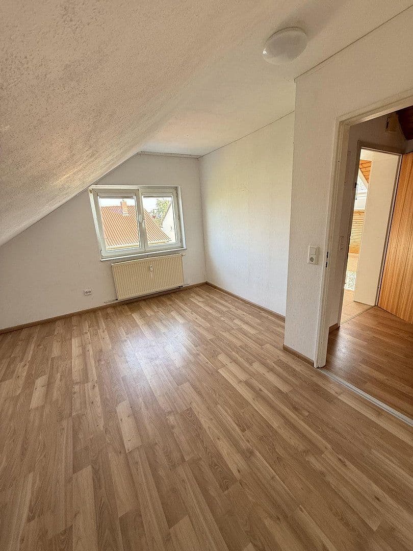 Prenájom bytu 3-izbový 80 m², Sudetenstr 8, Mutterstadt, Porýnie-Falcko Prenájom bytu 3-izbový 80 m², Sudetenstr 8, Mutterstadt, Porýnie-Falcko