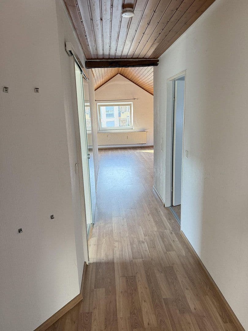 Prenájom bytu 3-izbový 80 m², Sudetenstr 8, Mutterstadt, Porýnie-Falcko Prenájom bytu 3-izbový 80 m², Sudetenstr 8, Mutterstadt, Porýnie-Falcko