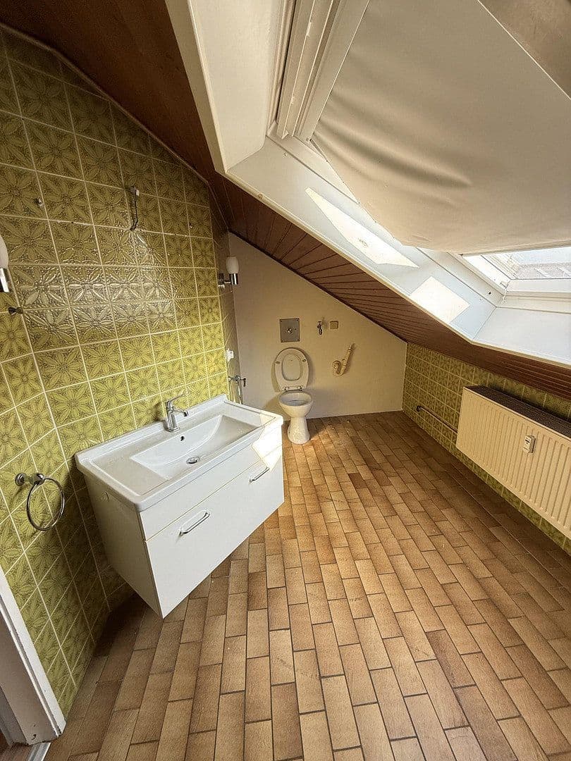 Prenájom bytu 3-izbový 80 m², Sudetenstr 8, Mutterstadt, Porýnie-Falcko Prenájom bytu 3-izbový 80 m², Sudetenstr 8, Mutterstadt, Porýnie-Falcko