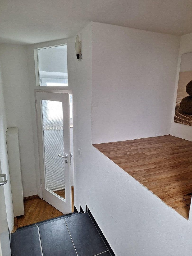 Prenájom bytu 1-izbový 31 m², Ostfildern, Bádensko-Wurttembersko Prenájom bytu 1-izbový 31 m², Ostfildern, Bádensko-Wurttembersko