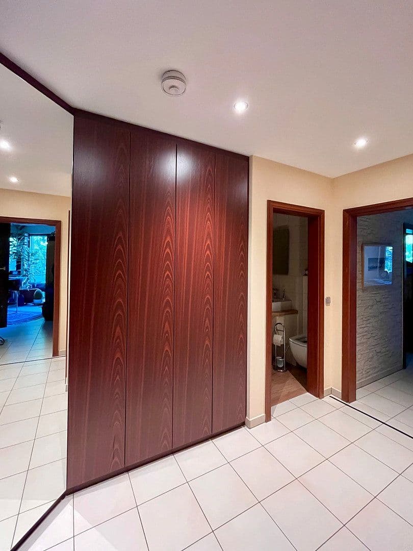 Predaj bytu 6-izbový 155 m², Niedernhausen, Hesensko Predaj bytu 6-izbový 155 m², Niedernhausen, Hesensko