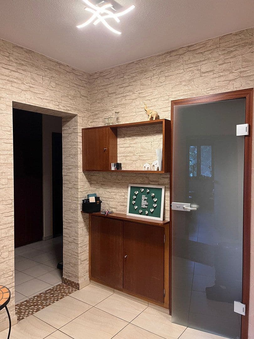 Predaj bytu 6-izbový 155 m², Niedernhausen, Hesensko Predaj bytu 6-izbový 155 m², Niedernhausen, Hesensko