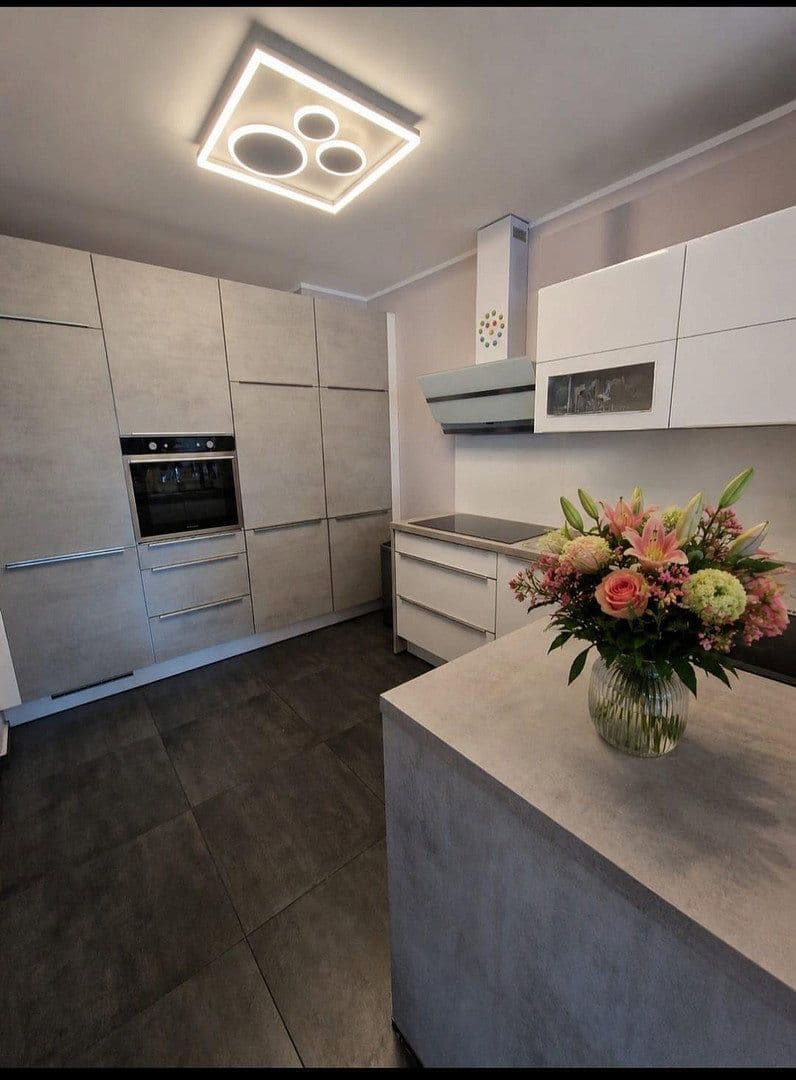 Prenájom bytu 3-izbový 77 m², Tulpenhofstraße, 19, Offenbach, Hesensko Prenájom bytu 3-izbový 77 m², Tulpenhofstraße, 19, Offenbach, Hesensko