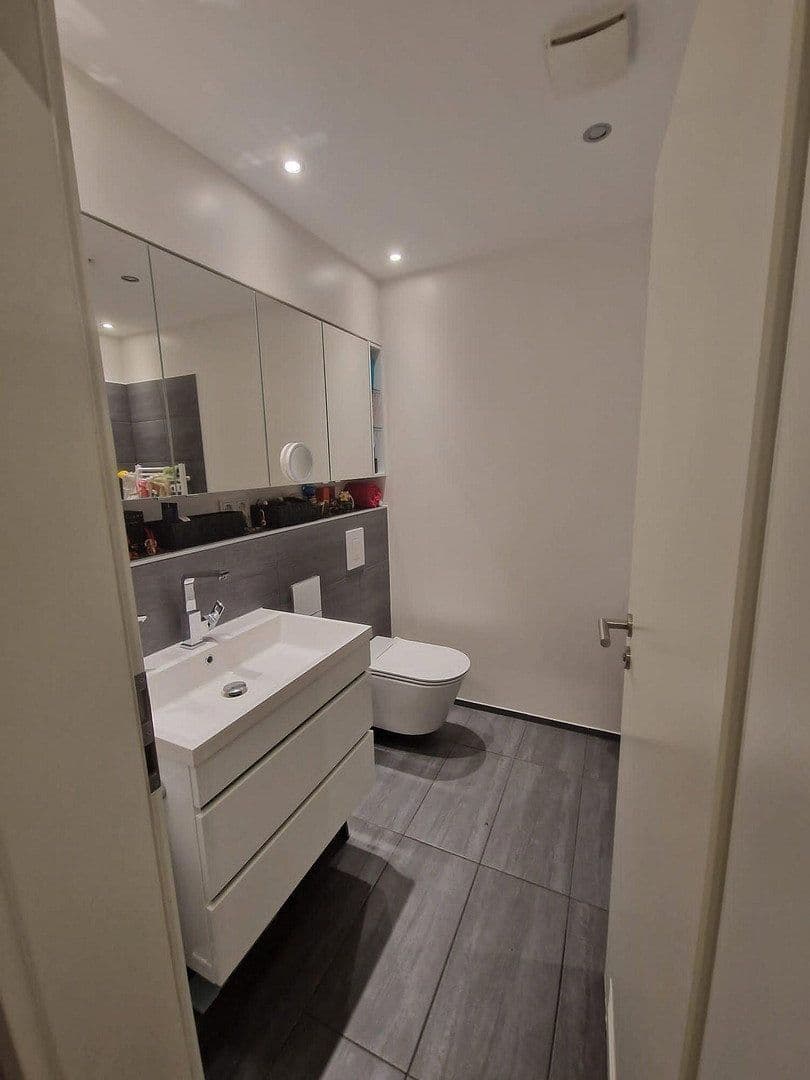 Prenájom bytu 3-izbový 77 m², Tulpenhofstraße, 19, Offenbach, Hesensko Prenájom bytu 3-izbový 77 m², Tulpenhofstraße, 19, Offenbach, Hesensko