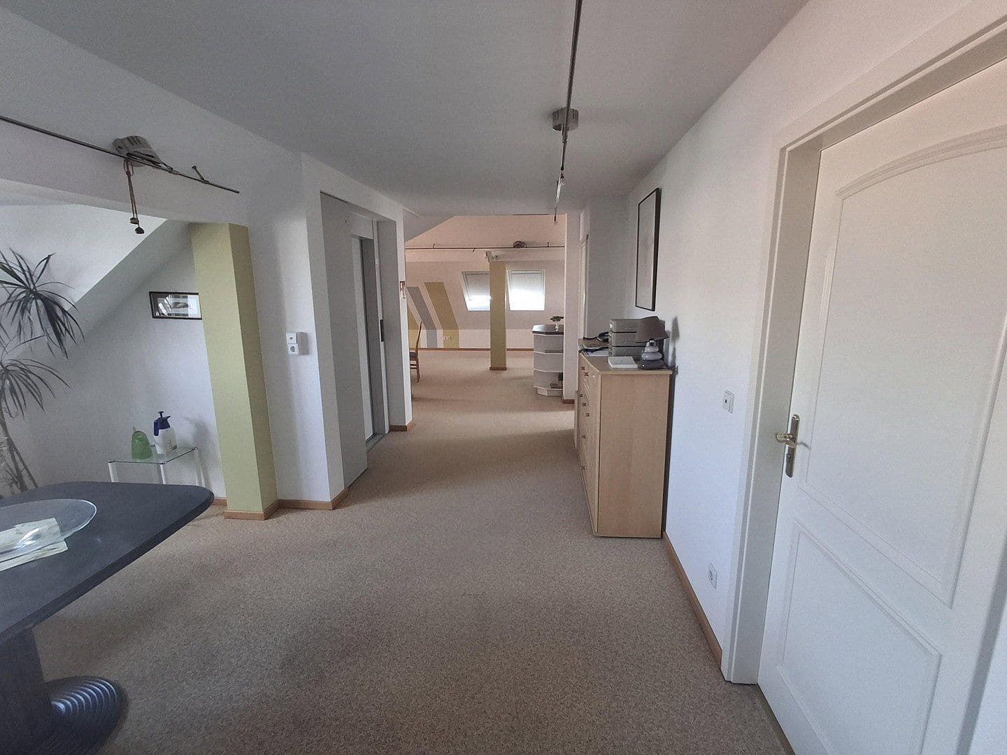 Prenájom bytu 2-izbový 90 m², Humboldtstr. 13, Freiberg, Sasko Prenájom bytu 2-izbový 90 m², Humboldtstr. 13, Freiberg, Sasko