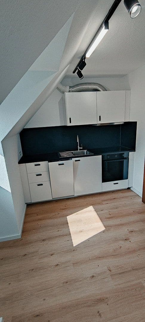 Prenájom bytu 2-izbový 64 m², Weil der Stadt, Bádensko-Wurttembersko Prenájom bytu 2-izbový 64 m², Weil der Stadt, Bádensko-Wurttembersko