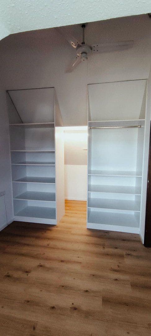 Prenájom bytu 2-izbový 64 m², Weil der Stadt, Bádensko-Wurttembersko Prenájom bytu 2-izbový 64 m², Weil der Stadt, Bádensko-Wurttembersko