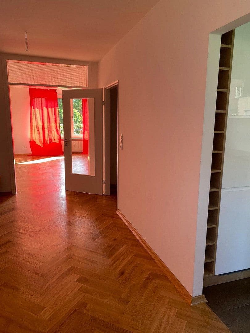 Prenájom bytu 3-izbový 80 m², Lübeck, Šlezvicko-Holštajnsko Prenájom bytu 3-izbový 80 m², Lübeck, Šlezvicko-Holštajnsko