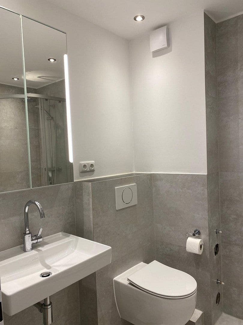 Prenájom bytu 3-izbový 80 m², Lübeck, Šlezvicko-Holštajnsko Prenájom bytu 3-izbový 80 m², Lübeck, Šlezvicko-Holštajnsko