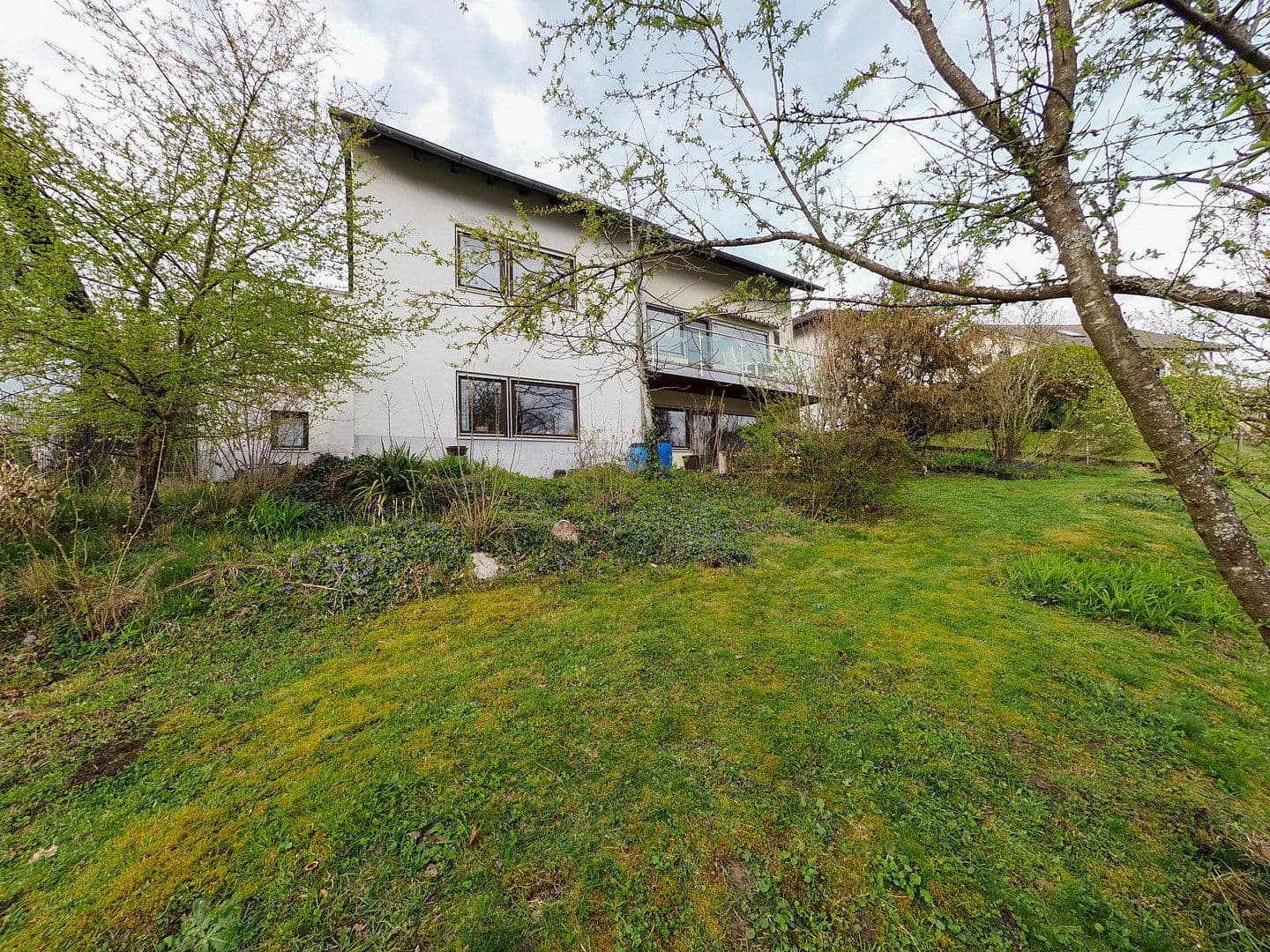 Predaj domu 214 m², pozemok 553 m², Heiligkreuzsteinach, Bádensko-Wurttembersko Predaj domu 214 m², pozemok 553 m², Heiligkreuzsteinach, Bádensko-Wurttembersko