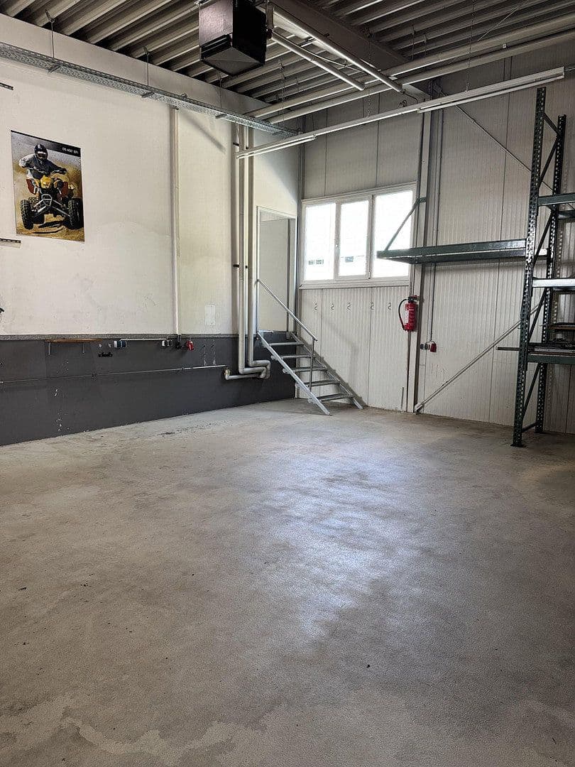 Predaj nebytového priestoru 3.300 m², Pfaffenhofen, Bavorsko Predaj nebytového priestoru 3.300 m², Pfaffenhofen, Bavorsko