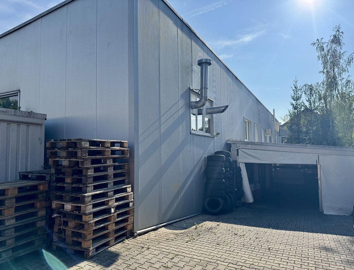 Predaj nebytového priestoru 3.300 m², Pfaffenhofen, Bavorsko Predaj nebytového priestoru 3.300 m², Pfaffenhofen, Bavorsko