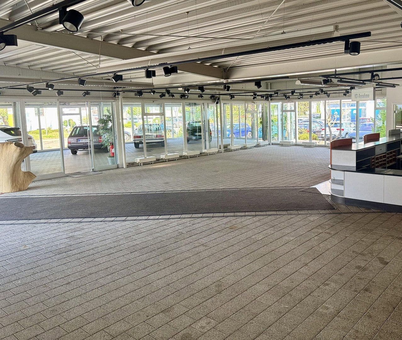 Predaj nebytového priestoru 3.300 m², Pfaffenhofen, Bavorsko Predaj nebytového priestoru 3.300 m², Pfaffenhofen, Bavorsko