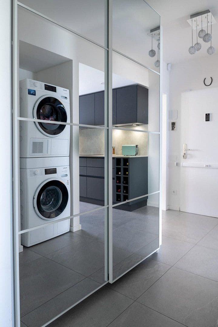Predaj bytu 3-izbový 82 m², Schöneberger Straße 12, Friedrichshain-Kreuzberg - Kreuzberg, Berlín Predaj bytu 3-izbový 82 m², Schöneberger Straße 12, Friedrichshain-Kreuzberg - Kreuzberg, Berlín