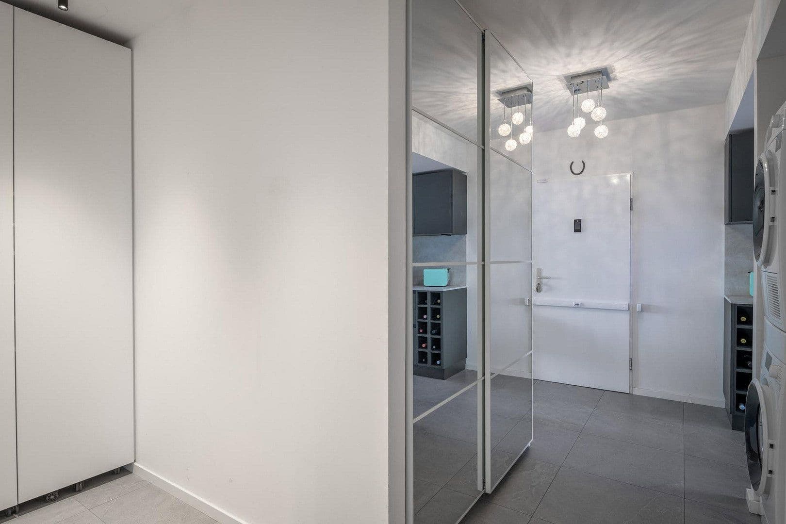 Predaj bytu 3-izbový 82 m², Schöneberger Straße 12, Friedrichshain-Kreuzberg - Kreuzberg, Berlín Predaj bytu 3-izbový 82 m², Schöneberger Straße 12, Friedrichshain-Kreuzberg - Kreuzberg, Berlín