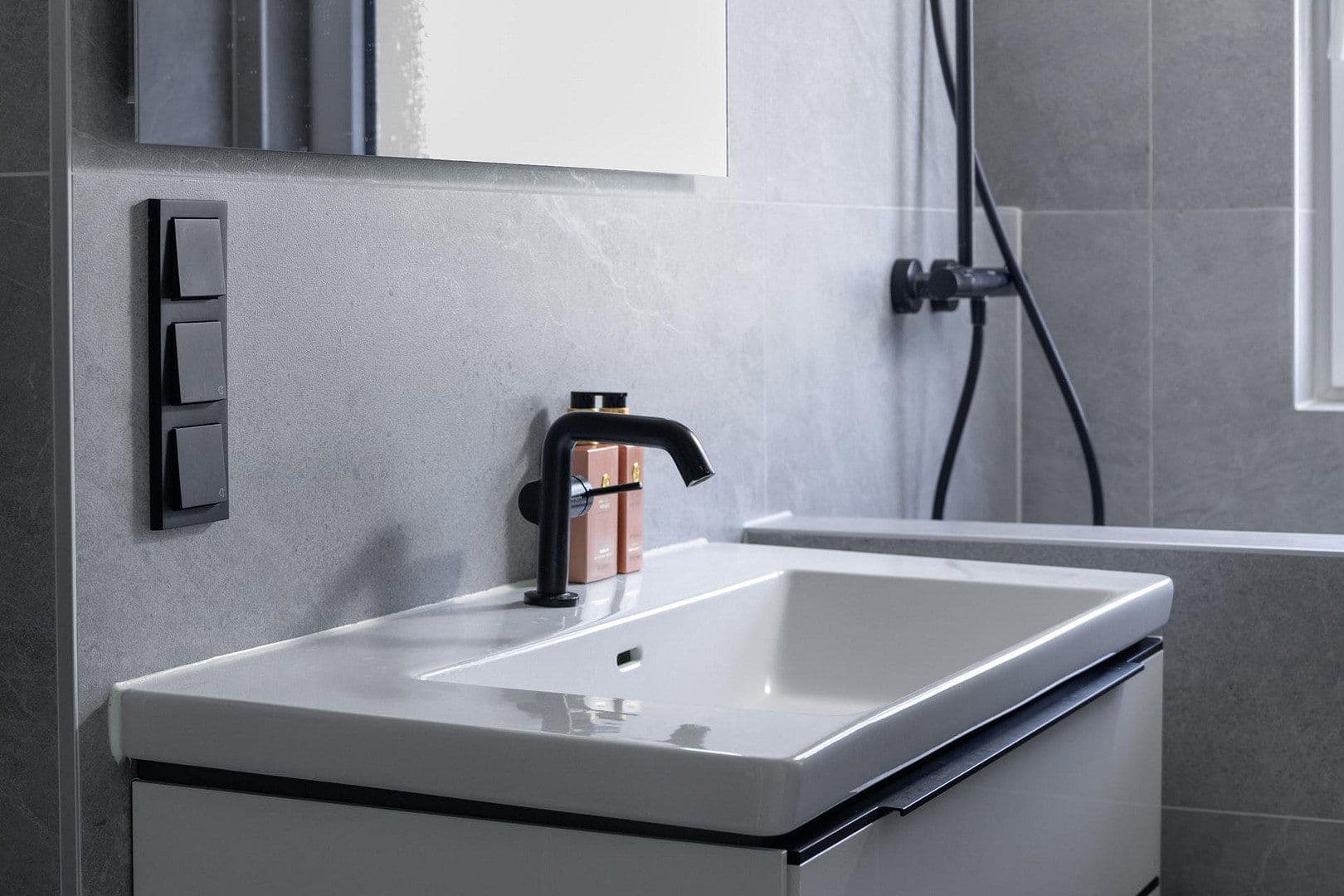 Predaj bytu 3-izbový 82 m², Schöneberger Straße 12, Friedrichshain-Kreuzberg - Kreuzberg, Berlín Predaj bytu 3-izbový 82 m², Schöneberger Straße 12, Friedrichshain-Kreuzberg - Kreuzberg, Berlín