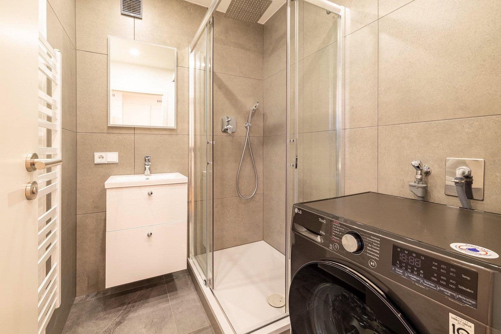Prenájom bytu 79 m², Wilhelm-Diess-Weg 9, München, Bavorsko Prenájom bytu 79 m², Wilhelm-Diess-Weg 9, München, Bavorsko
