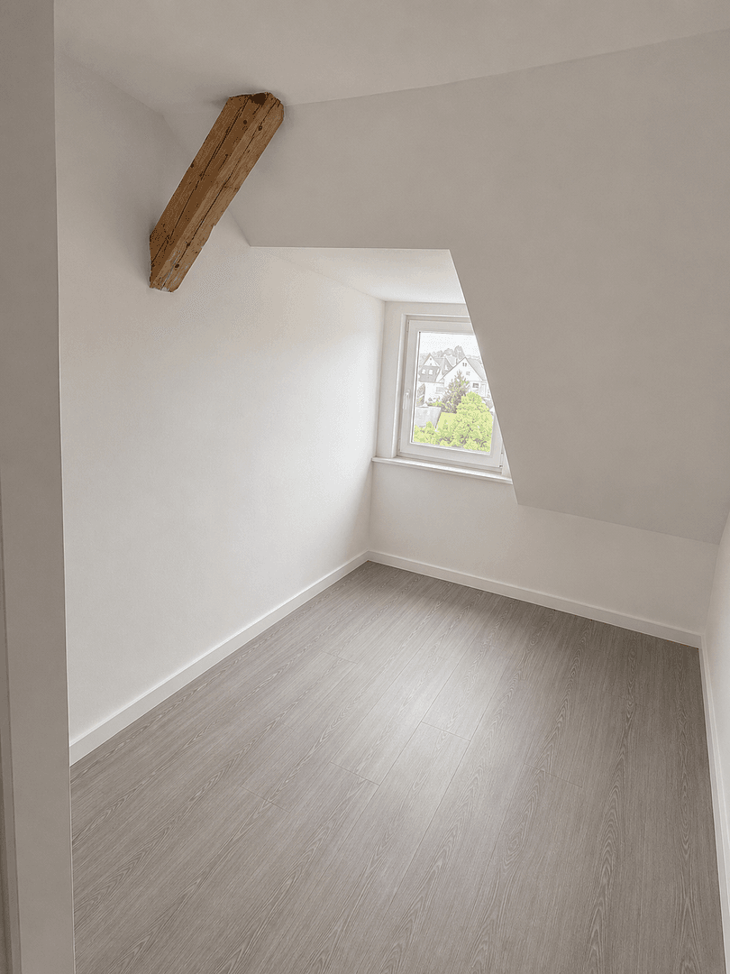 Prenájom bytu 3-izbový 102 m², Kassel, Hesensko Prenájom bytu 3-izbový 102 m², Kassel, Hesensko