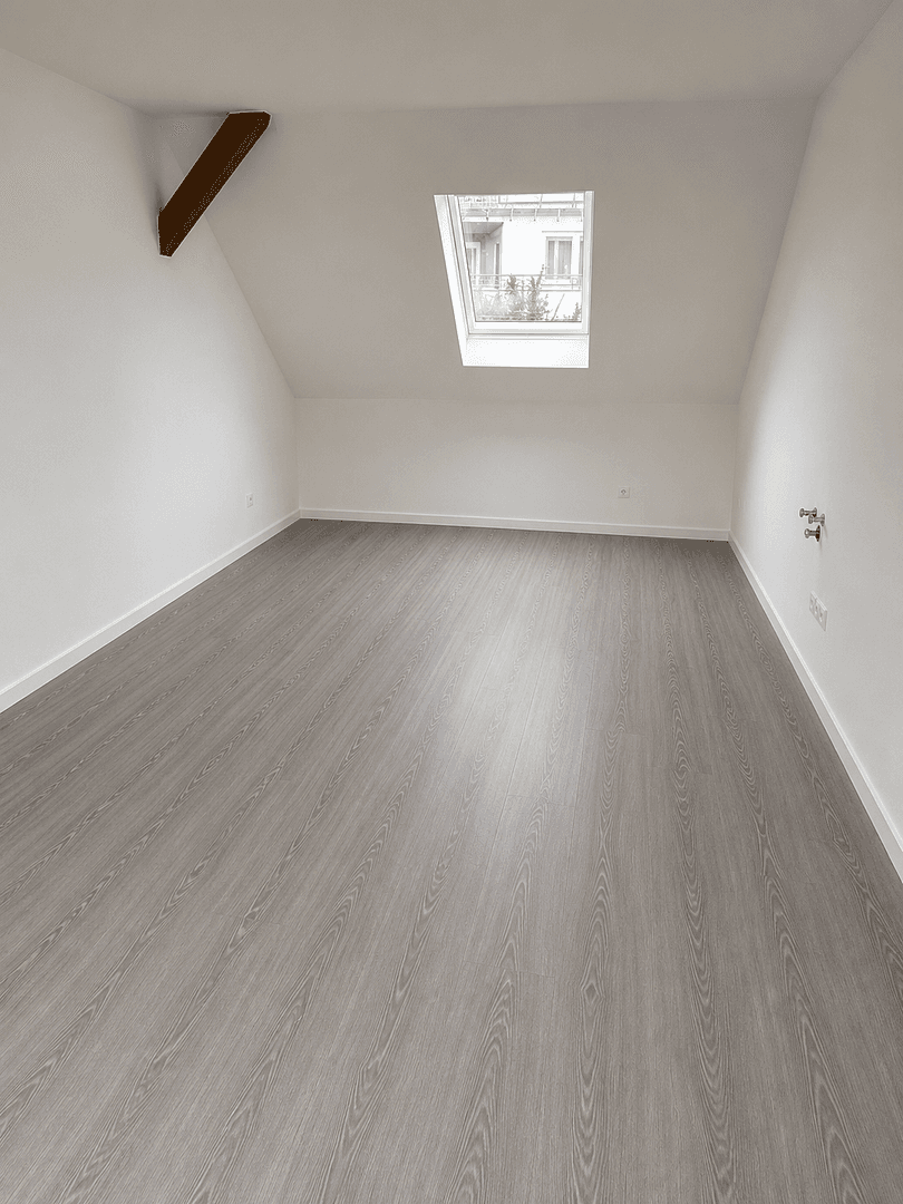 Prenájom bytu 3-izbový 102 m², Kassel, Hesensko Prenájom bytu 3-izbový 102 m², Kassel, Hesensko