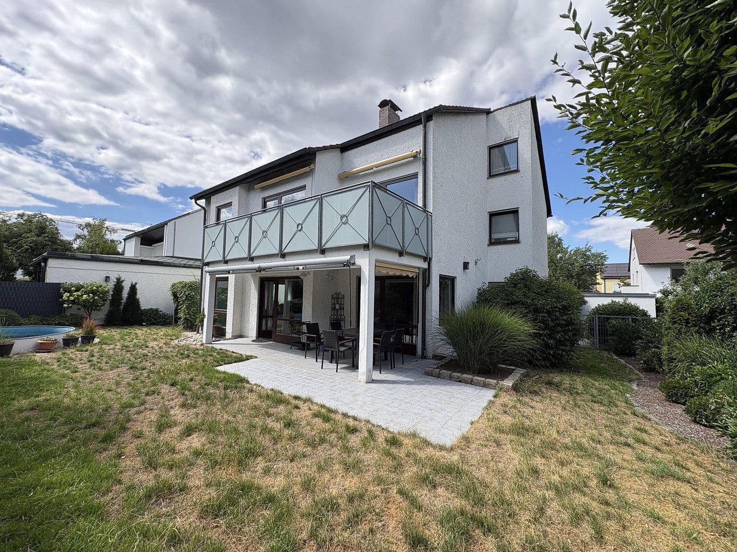 Predaj domu 181 m², pozemok 671 m², Wendlerstr. 9a, Regensburg, Bavorsko Predaj domu 181 m², pozemok 671 m², Wendlerstr. 9a, Regensburg, Bavorsko