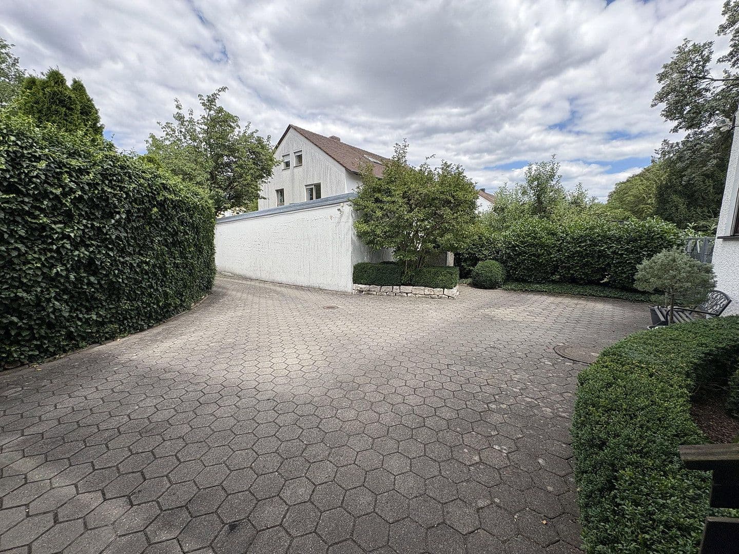 Predaj domu 181 m², pozemok 671 m², Wendlerstr. 9a, Regensburg, Bavorsko Predaj domu 181 m², pozemok 671 m², Wendlerstr. 9a, Regensburg, Bavorsko