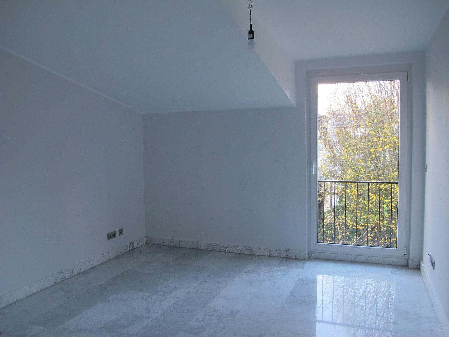 Prenájom bytu 3-izbový 80 m², Hemer, Severné Porýnie - Westfálsko Prenájom bytu 3-izbový 80 m², Hemer, Severné Porýnie - Westfálsko