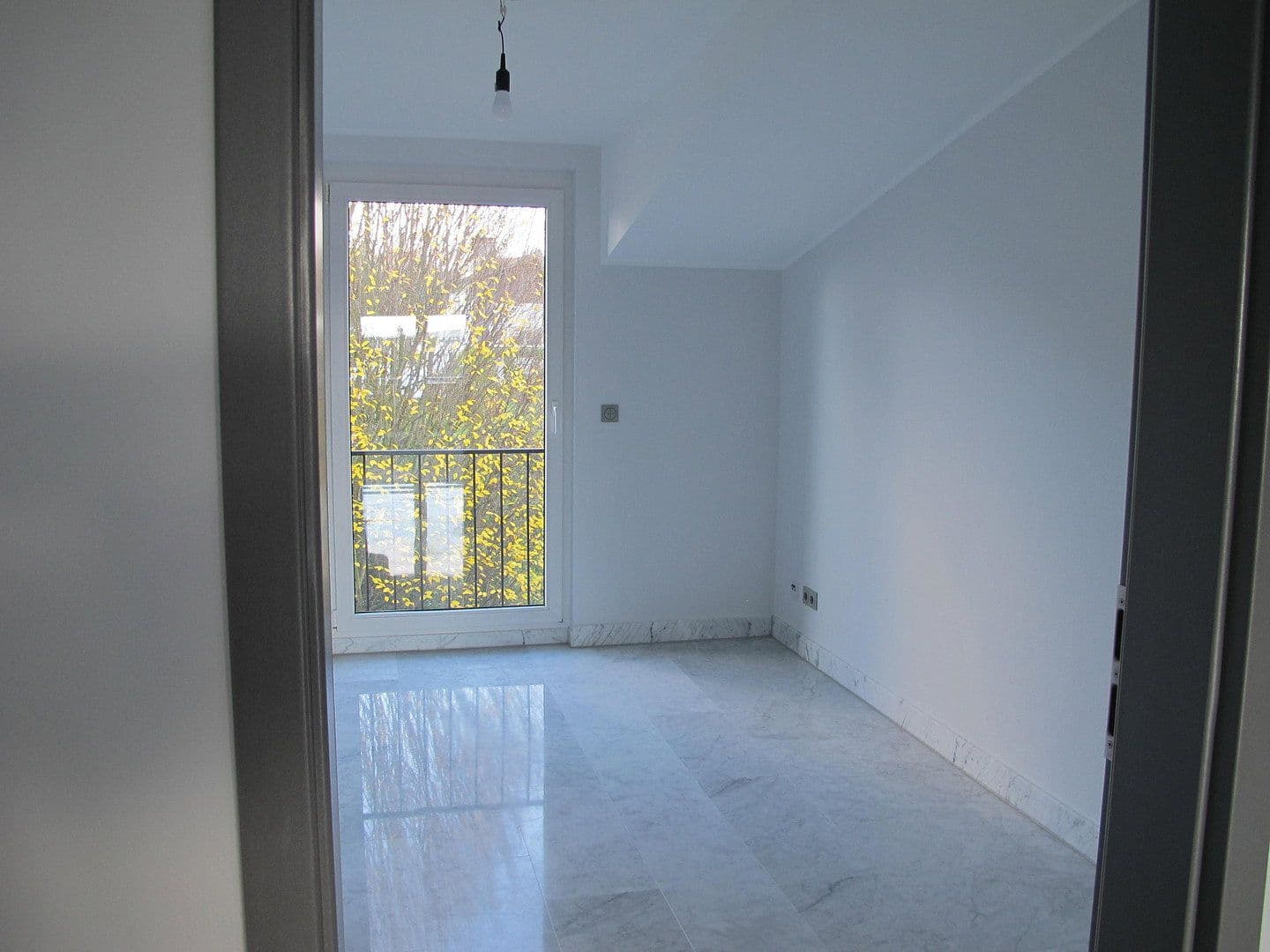 Prenájom bytu 3-izbový 80 m², Hemer, Severné Porýnie - Westfálsko Prenájom bytu 3-izbový 80 m², Hemer, Severné Porýnie - Westfálsko