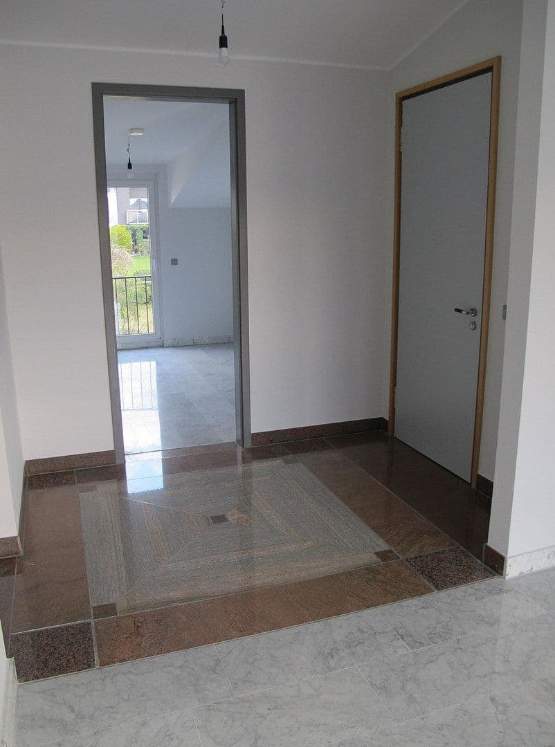 Prenájom bytu 3-izbový 80 m², Hemer, Severné Porýnie - Westfálsko Prenájom bytu 3-izbový 80 m², Hemer, Severné Porýnie - Westfálsko