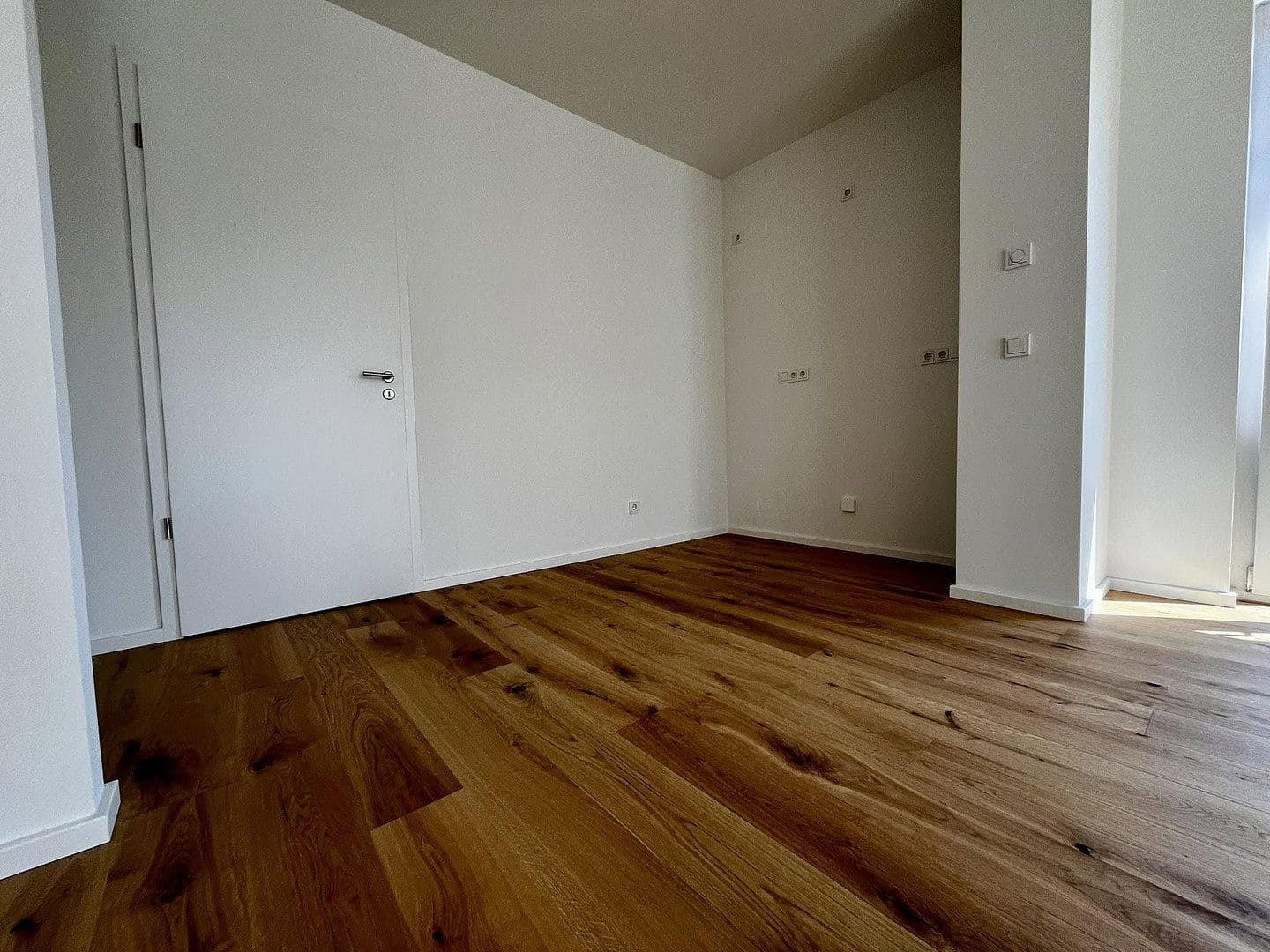 Prenájom bytu 3-izbový 95 m², Alte Str. 30, Frechen, Severné Porýnie - Westfálsko Prenájom bytu 3-izbový 95 m², Alte Str. 30, Frechen, Severné Porýnie - Westfálsko