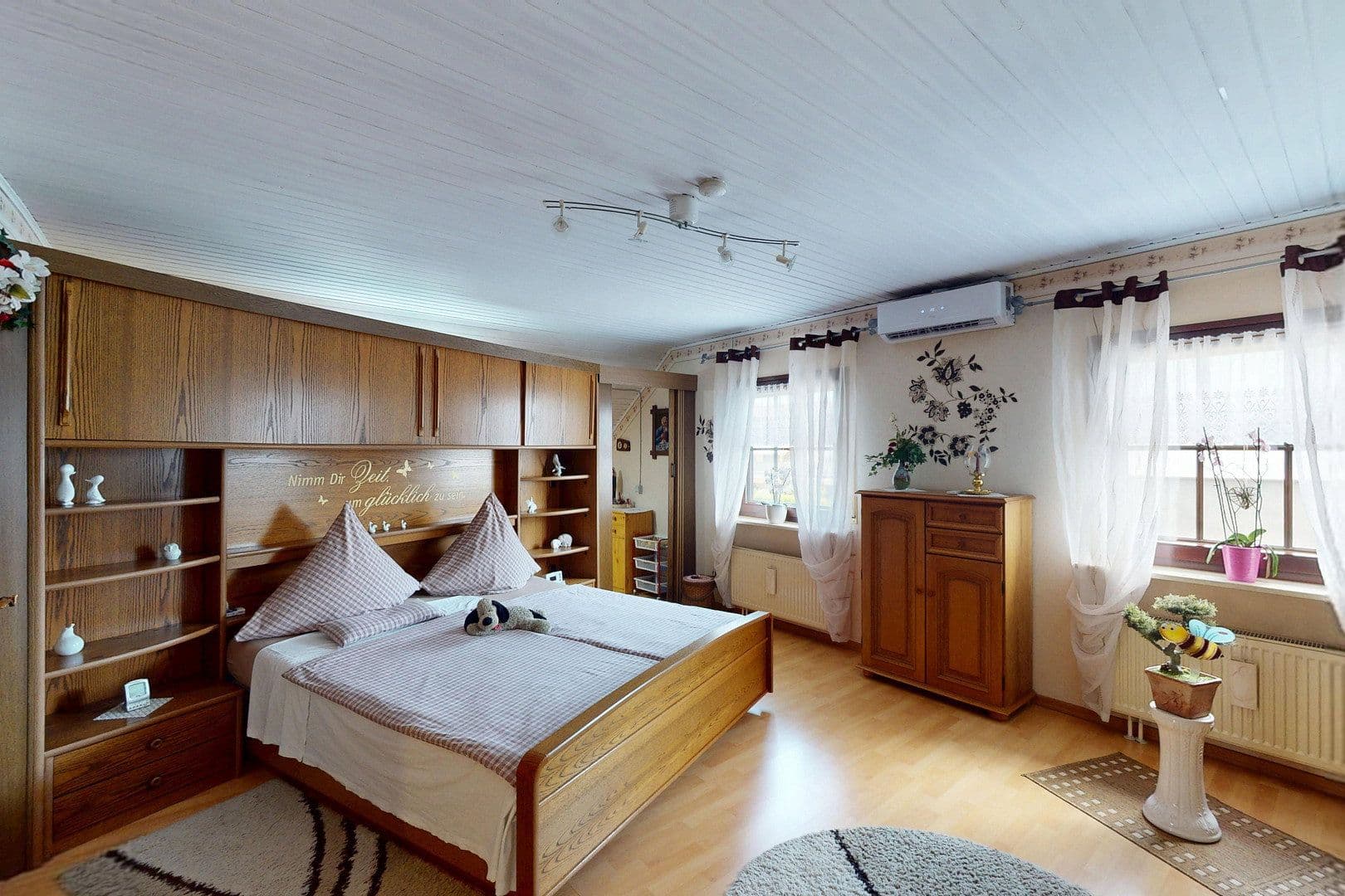 Predaj domu 226 m², pozemok 546 m², Fußgönheim, Porýnie-Falcko Predaj domu 226 m², pozemok 546 m², Fußgönheim, Porýnie-Falcko