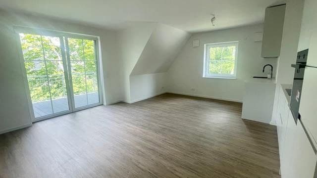 Prenájom bytu 3-izbový 82 m², Hollernstr. 109 B, Hollern-Twielenfleth, Dolné Sasko Prenájom bytu 3-izbový 82 m², Hollernstr. 109 B, Hollern-Twielenfleth, Dolné Sasko