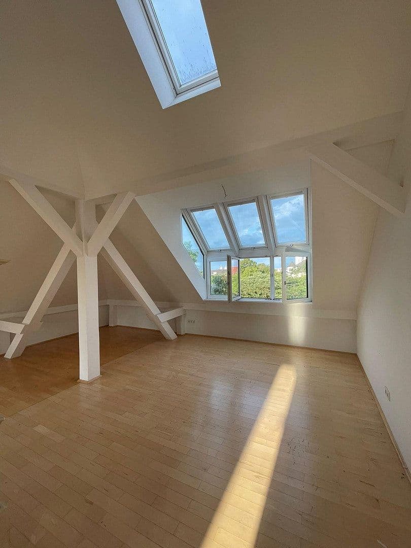Predaj bytu 3-izbový 130 m², München, Bavorsko Predaj bytu 3-izbový 130 m², München, Bavorsko