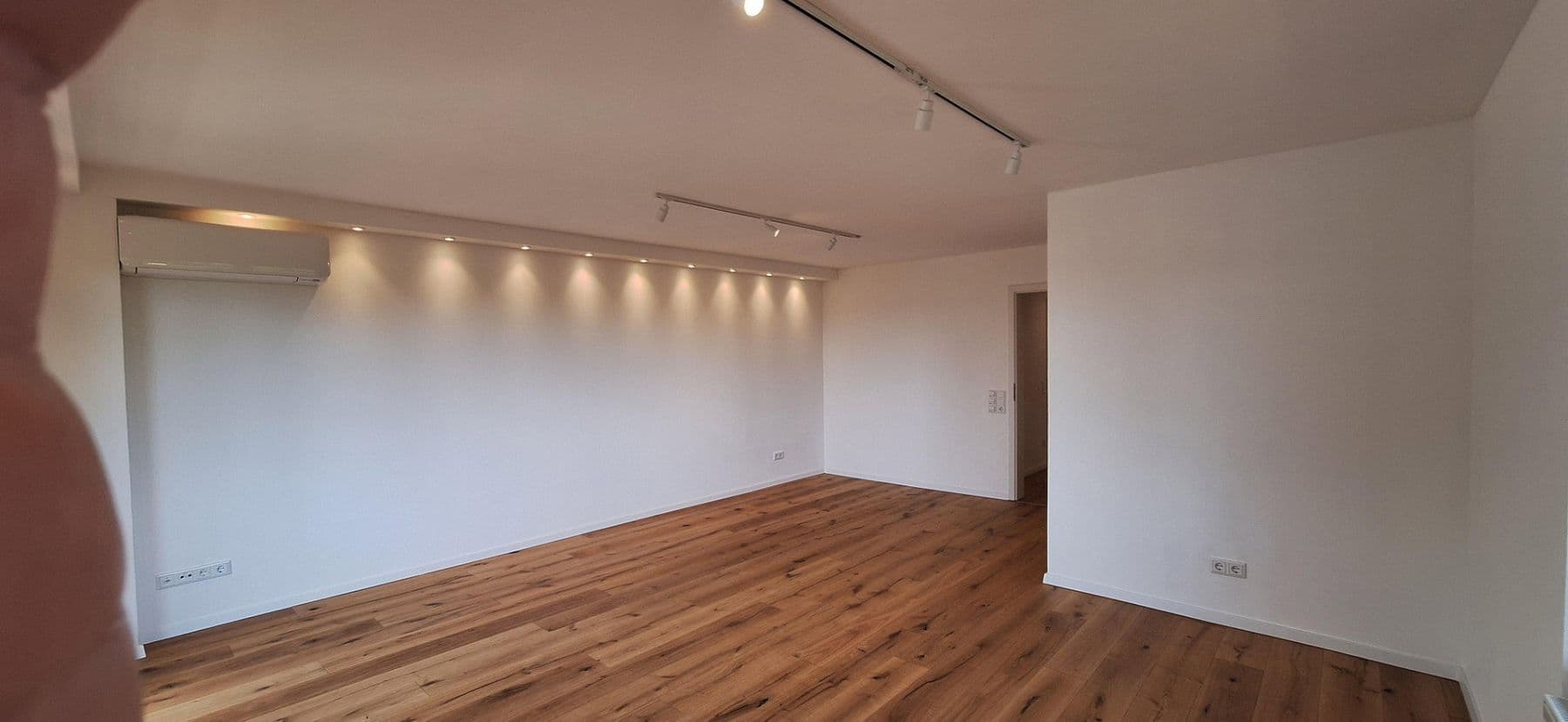 Predaj bytu 4-izbový 107 m², Heidelberg, Bádensko-Wurttembersko Predaj bytu 4-izbový 107 m², Heidelberg, Bádensko-Wurttembersko