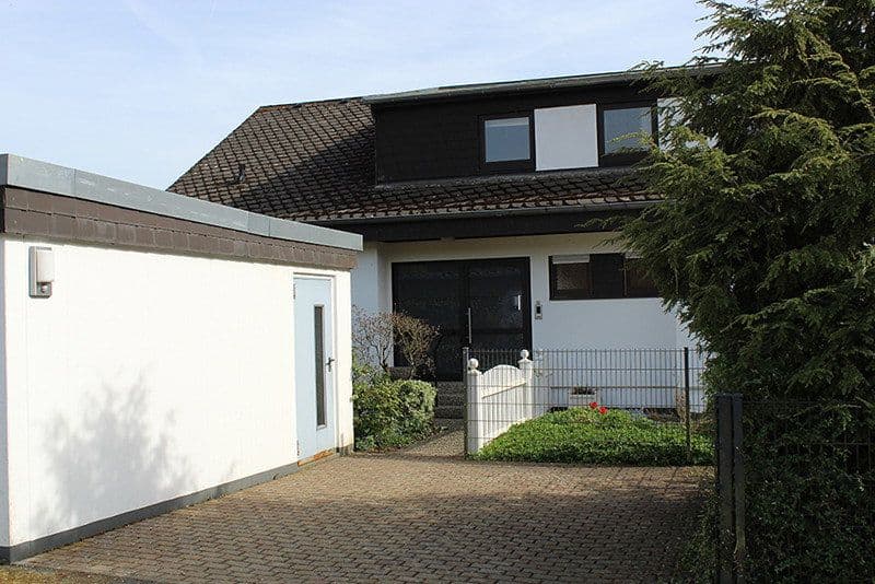 Predaj domu 231 m², pozemok 995 m², Ahornstraße 48, Leun, Hesensko Predaj domu 231 m², pozemok 995 m², Ahornstraße 48, Leun, Hesensko