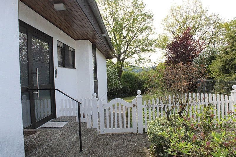 Predaj domu 231 m², pozemok 995 m², Ahornstraße 48, Leun, Hesensko Predaj domu 231 m², pozemok 995 m², Ahornstraße 48, Leun, Hesensko