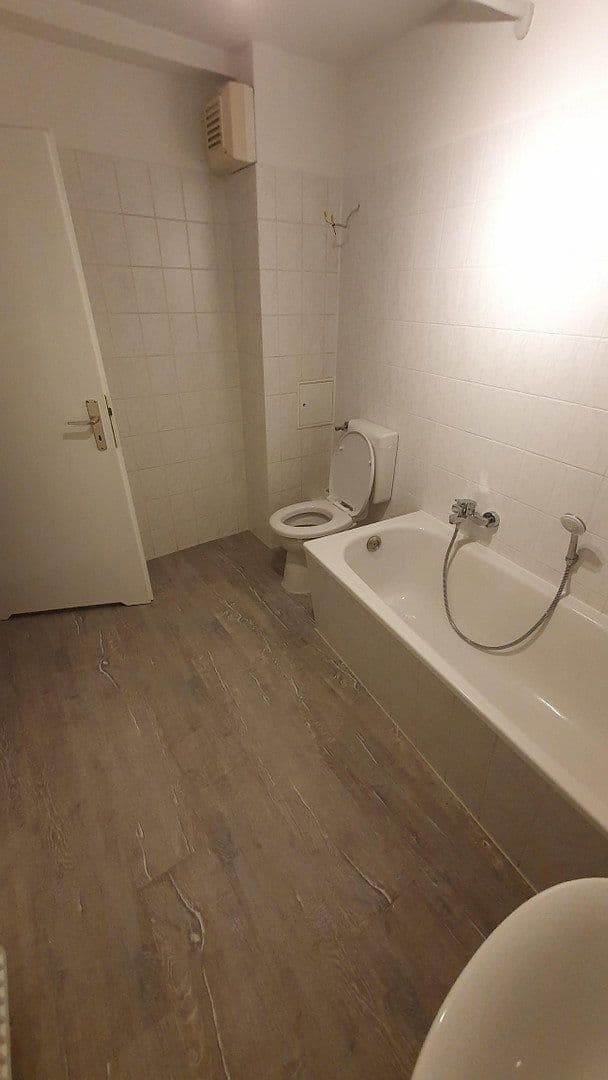 Prenájom bytu 3-izbový 82 m², Tribseer Str. 29, Stralsund, Meklenbursko-Predpomoransko Prenájom bytu 3-izbový 82 m², Tribseer Str. 29, Stralsund, Meklenbursko-Predpomoransko