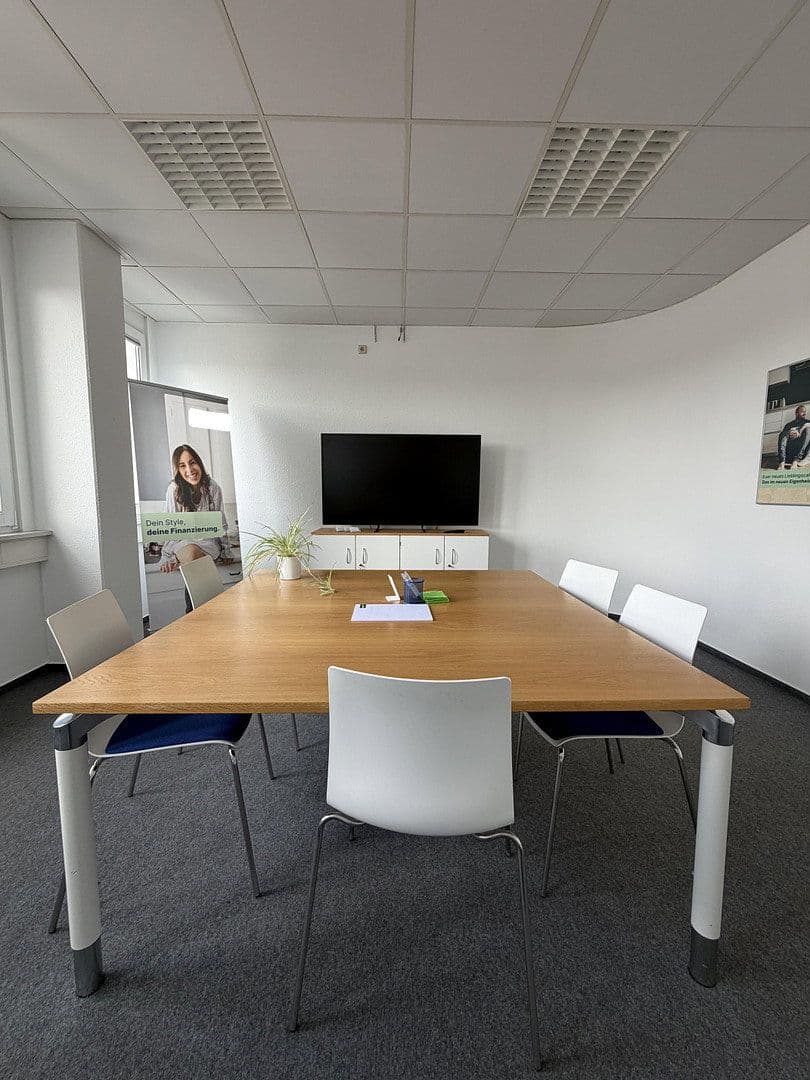 Prenájom kancelárie 174 m², Stuttgarter Straße 41, Pforzheim, Bádensko-Wurttembersko Prenájom kancelárie 174 m², Stuttgarter Straße 41, Pforzheim, Bádensko-Wurttembersko