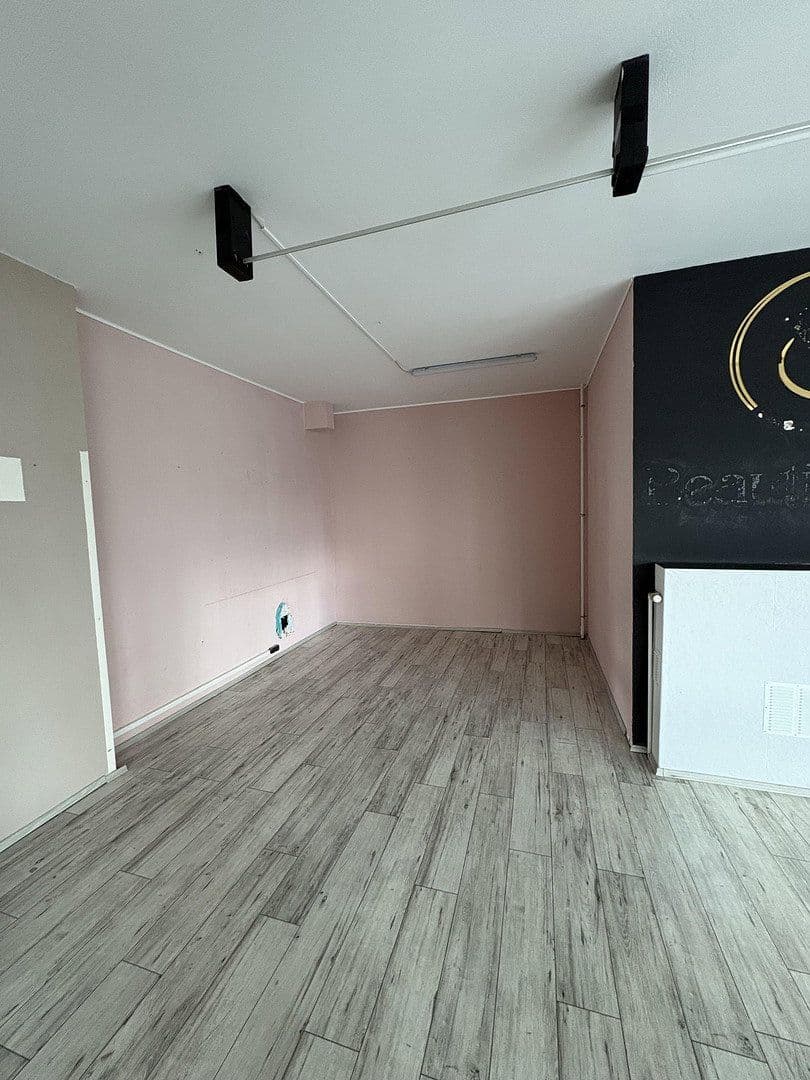 Prenájom kancelárie 110 m², Herforder Str. 7, Bad Oeynhausen, Severné Porýnie - Westfálsko Prenájom kancelárie 110 m², Herforder Str. 7, Bad Oeynhausen, Severné Porýnie - Westfálsko
