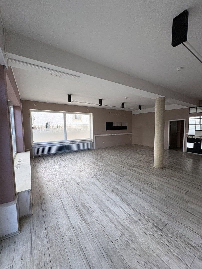 Prenájom kancelárie 110 m², Herforder Str. 7, Bad Oeynhausen, Severné Porýnie - Westfálsko Prenájom kancelárie 110 m², Herforder Str. 7, Bad Oeynhausen, Severné Porýnie - Westfálsko