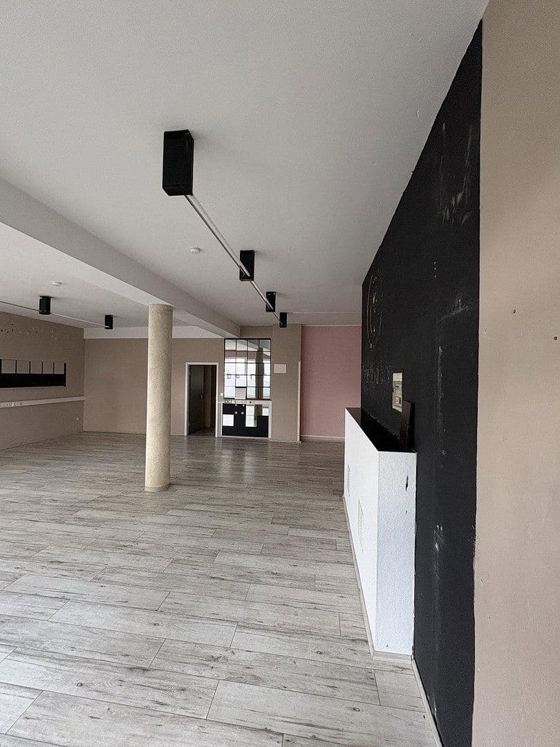 Prenájom kancelárie 110 m², Herforder Str. 7, Bad Oeynhausen, Severné Porýnie - Westfálsko Prenájom kancelárie 110 m², Herforder Str. 7, Bad Oeynhausen, Severné Porýnie - Westfálsko