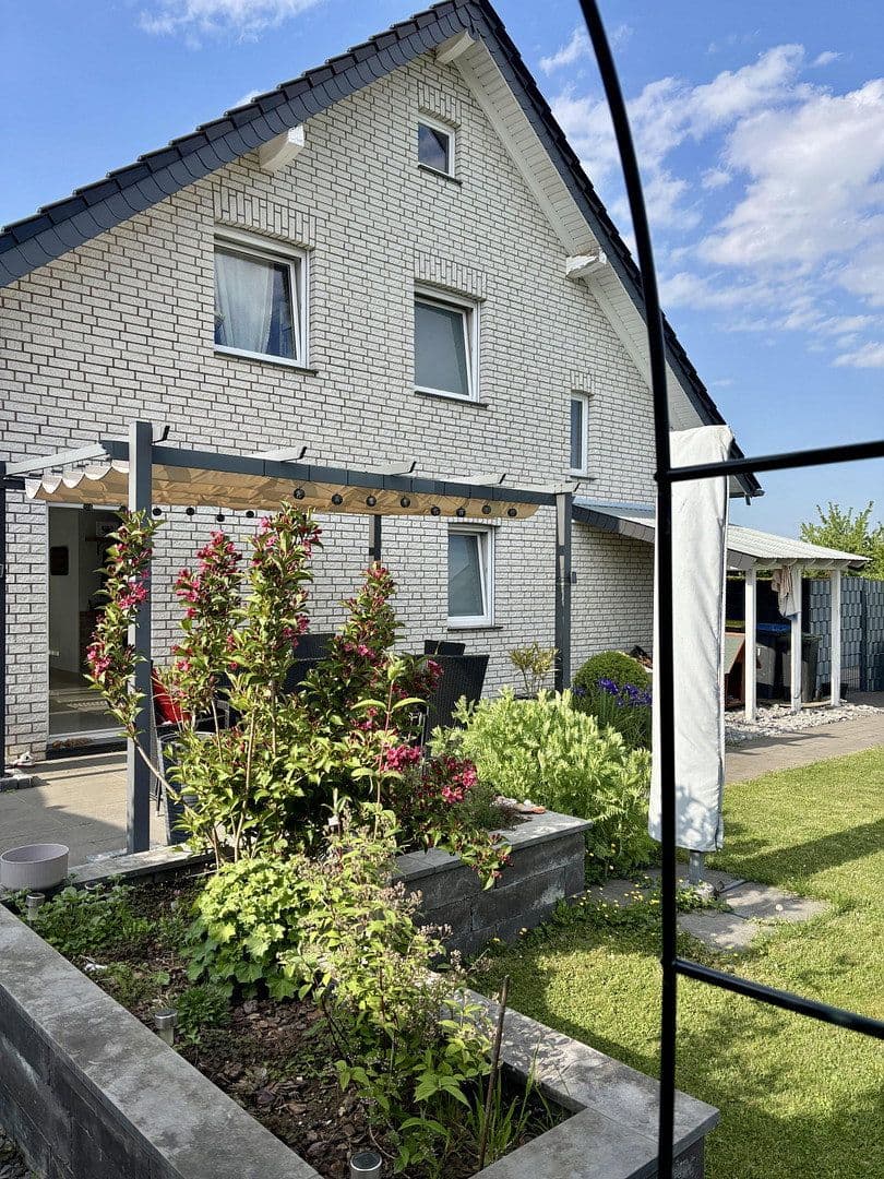 Predaj domu 142 m², pozemok 563 m², Niederzier, Severné Porýnie - Westfálsko Predaj domu 142 m², pozemok 563 m², Niederzier, Severné Porýnie - Westfálsko