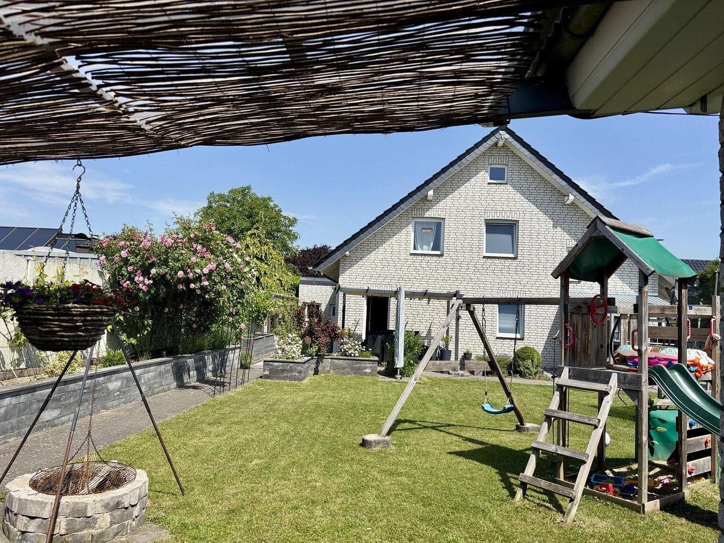 Predaj domu 142 m², pozemok 563 m², Niederzier, Severné Porýnie - Westfálsko Predaj domu 142 m², pozemok 563 m², Niederzier, Severné Porýnie - Westfálsko