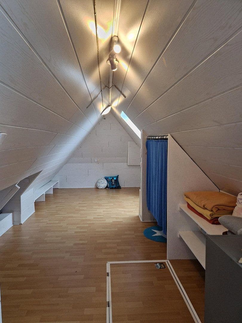 Predaj domu 124 m², pozemok 702 m², Delingsdorf, Šlezvicko-Holštajnsko Predaj domu 124 m², pozemok 702 m², Delingsdorf, Šlezvicko-Holštajnsko