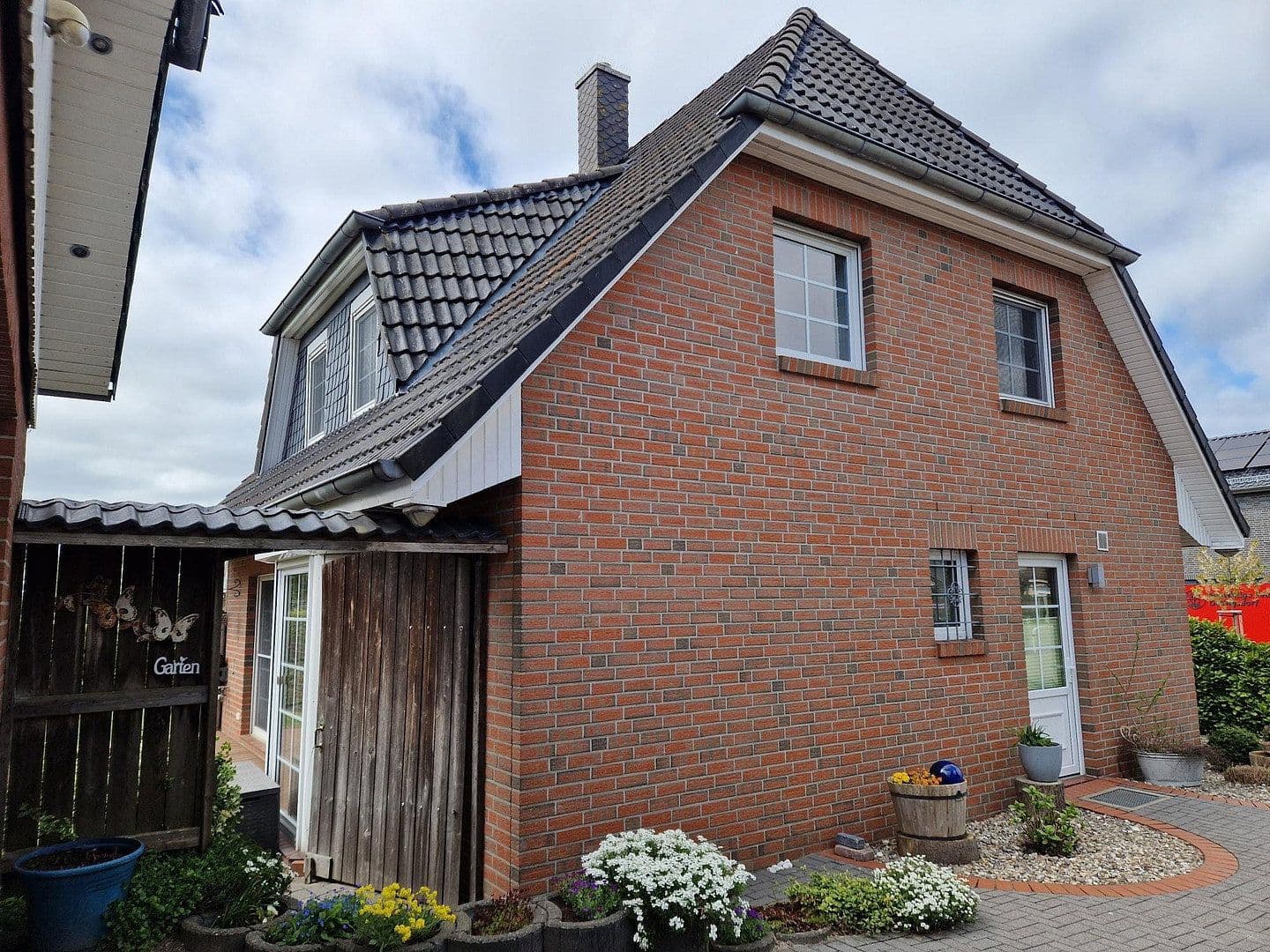 Predaj domu 124 m², pozemok 702 m², Delingsdorf, Šlezvicko-Holštajnsko Predaj domu 124 m², pozemok 702 m², Delingsdorf, Šlezvicko-Holštajnsko