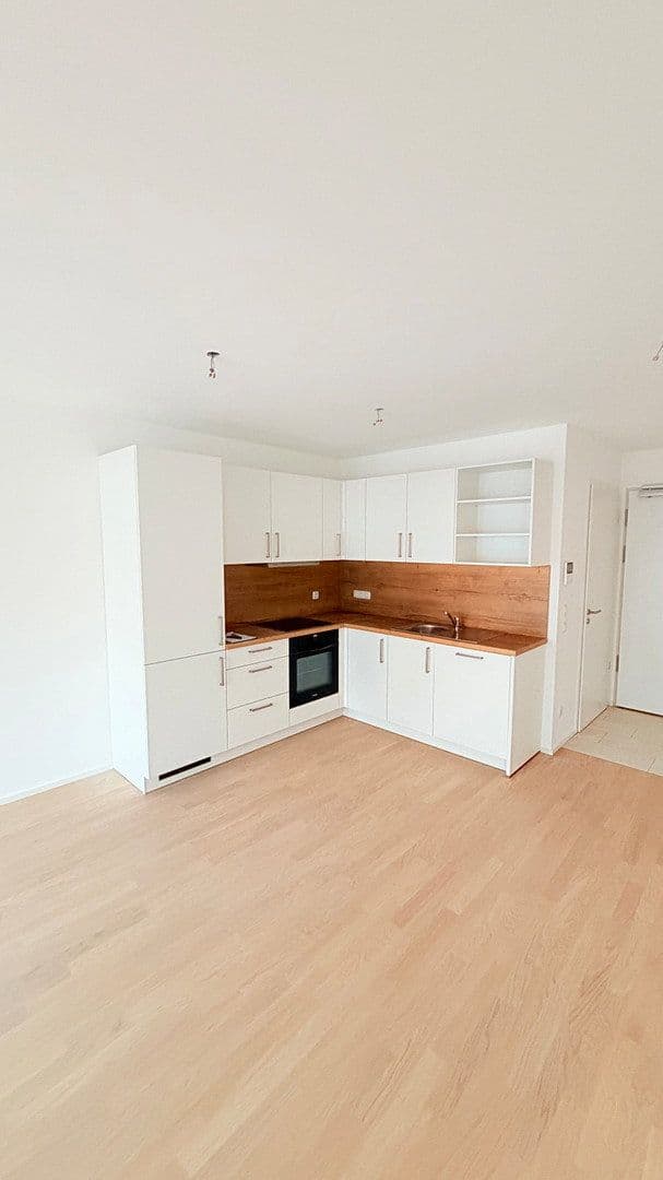 Prenájom bytu 2-izbový 53 m², Berchtersgadener Straße 13, Burghausen, Bavorsko Prenájom bytu 2-izbový 53 m², Berchtersgadener Straße 13, Burghausen, Bavorsko