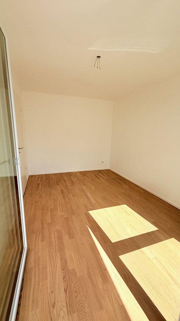 Prenájom bytu 2-izbový 53 m², Berchtersgadener Straße 13, Burghausen, Bavorsko Prenájom bytu 2-izbový 53 m², Berchtersgadener Straße 13, Burghausen, Bavorsko