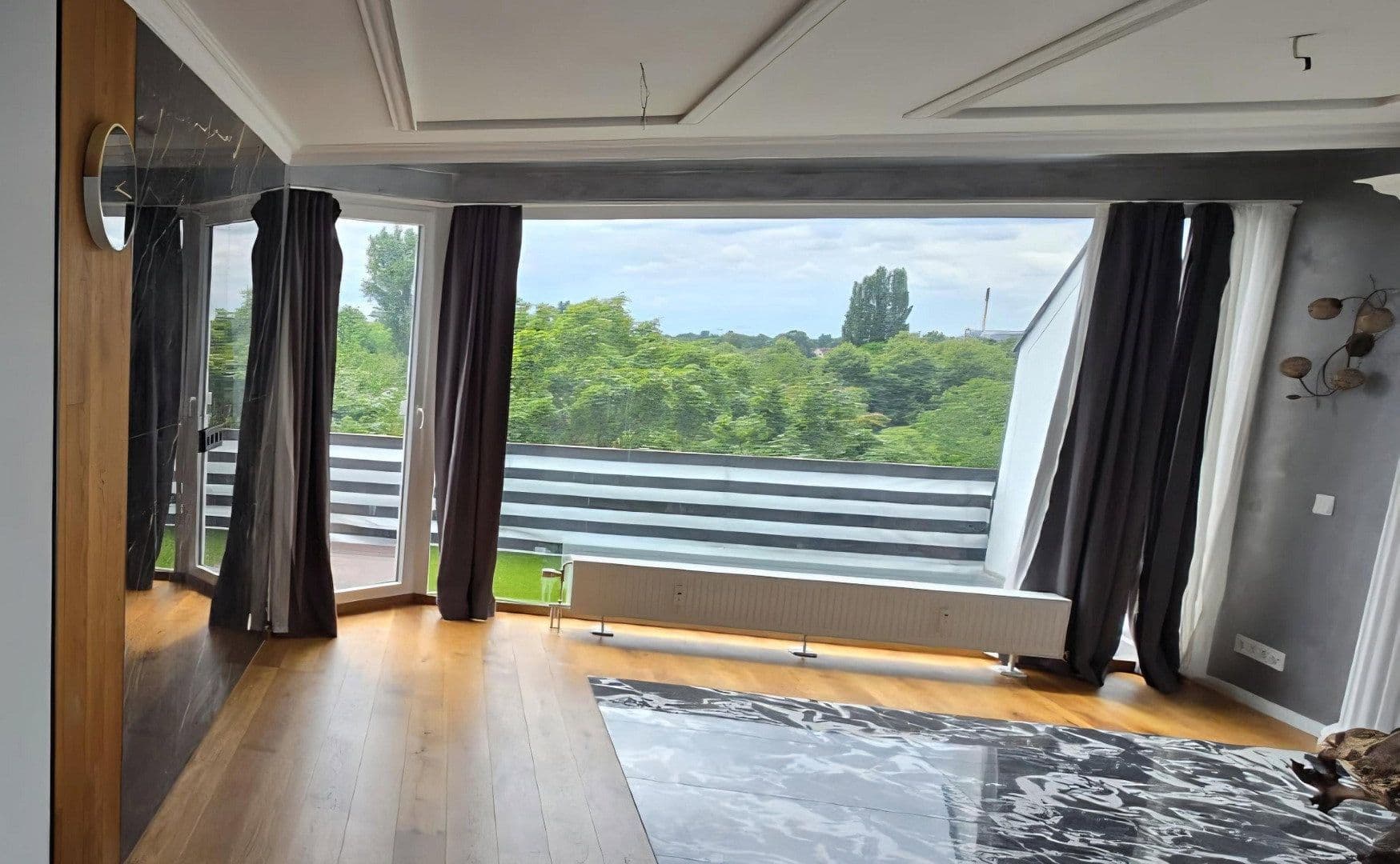 Prenájom bytu 3-izbový 93 m², Josef-Neuberger-Straße 26, Düsseldorf, Severné Porýnie - Westfálsko Prenájom bytu 3-izbový 93 m², Josef-Neuberger-Straße 26, Düsseldorf, Severné Porýnie - Westfálsko
