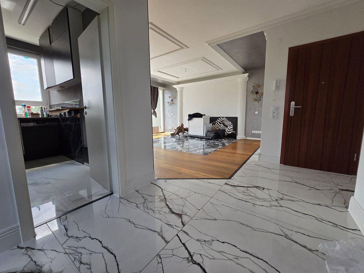 Prenájom bytu 3-izbový 93 m², Josef-Neuberger-Straße 26, Düsseldorf, Severné Porýnie - Westfálsko Prenájom bytu 3-izbový 93 m², Josef-Neuberger-Straße 26, Düsseldorf, Severné Porýnie - Westfálsko