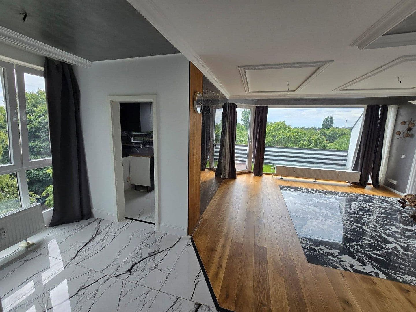 Prenájom bytu 3-izbový 93 m², Josef-Neuberger-Straße 26, Düsseldorf, Severné Porýnie - Westfálsko Prenájom bytu 3-izbový 93 m², Josef-Neuberger-Straße 26, Düsseldorf, Severné Porýnie - Westfálsko